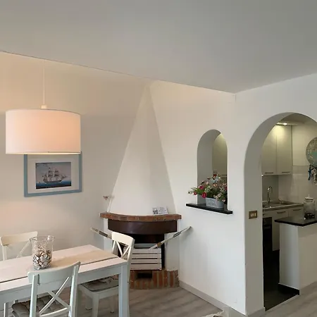 Uno Sguardo Sul Mare * 拉帕洛